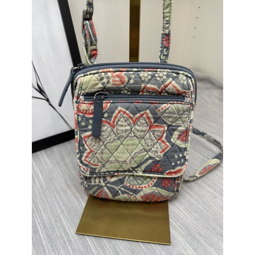 Vera Bradley crossbody bag in the "Nomadic Floral" Pattern Retired Summer 2016
